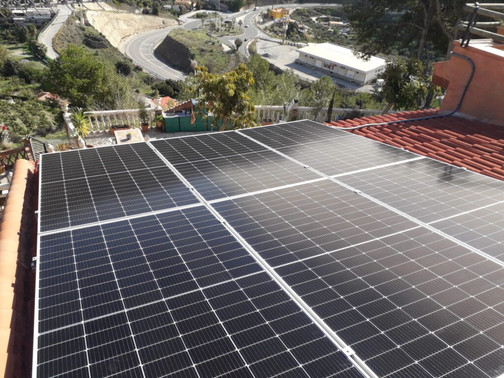 era-renovables-instalacion-paneles-vivienda